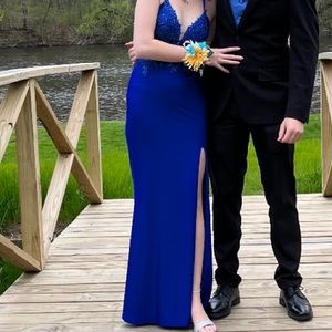 Alyce Paris prom dress, size zero, was altered to 5’4 with two inch heels